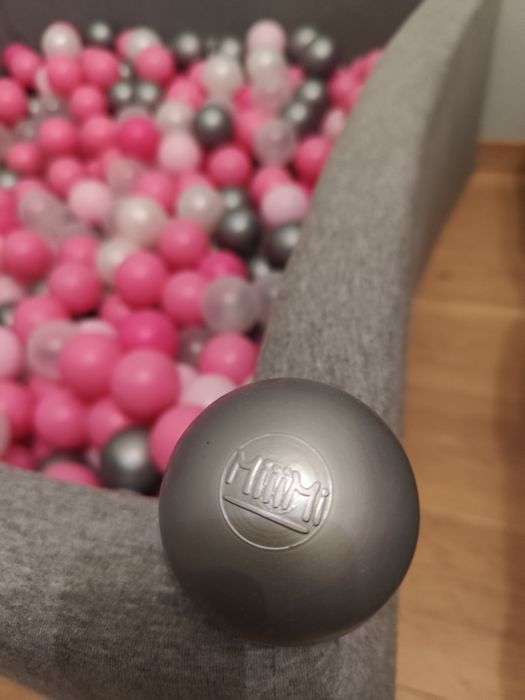 Duży suchy basen z piłeczkami MiiiMi kwadratowy