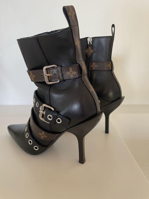 Botas LOUIS VUITTON de senhora para venda