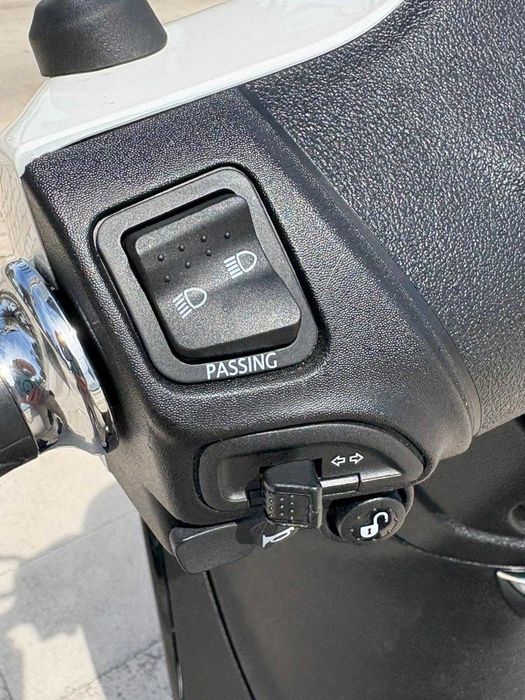 Scooter Piaggio Liberty 125 ABS  com apenas 2.300 km