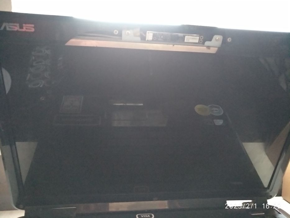 Ноутбук   ASUS .