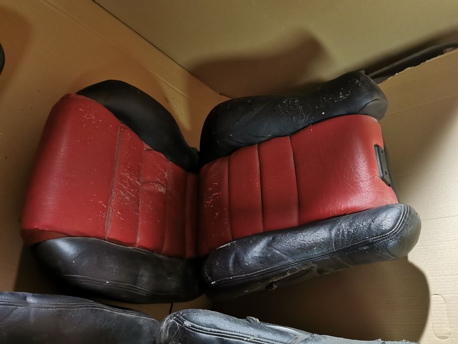 Fotele Civic Ed7