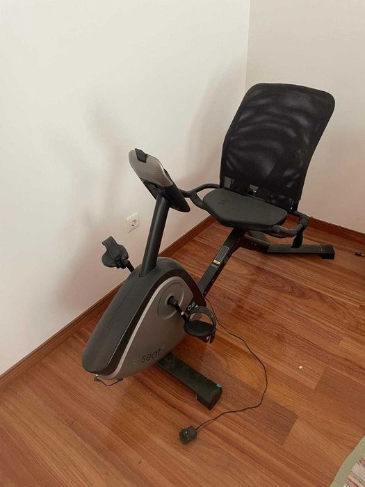 Bicicleta ligada ao telemóvel: óptima para exercício  privado, sem ir ao ginásio, e reabilitar sem dores nas costas