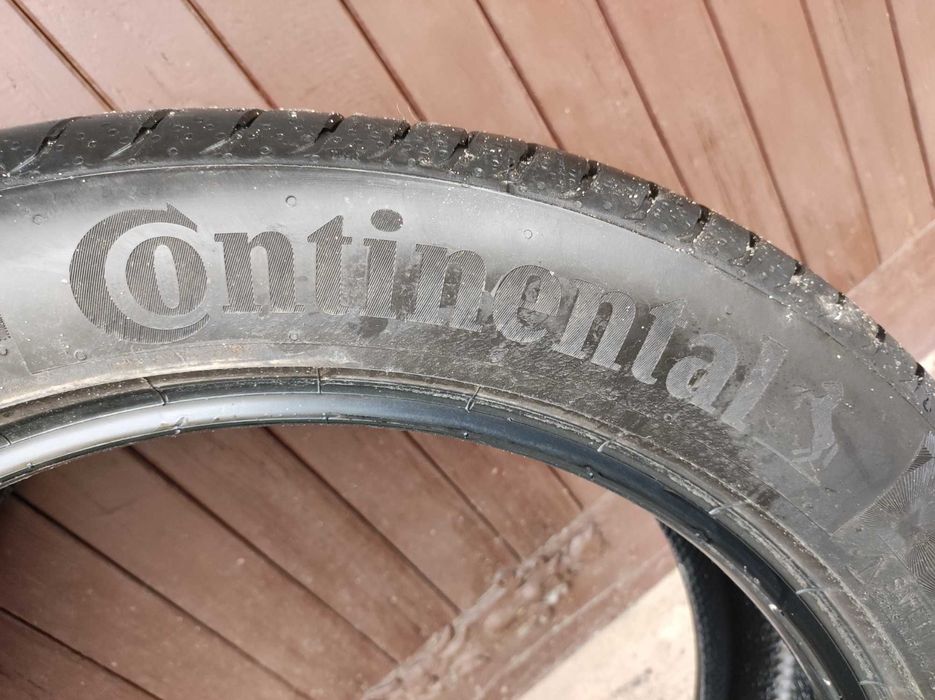 Opony Continental 235 50 R 19 V XL