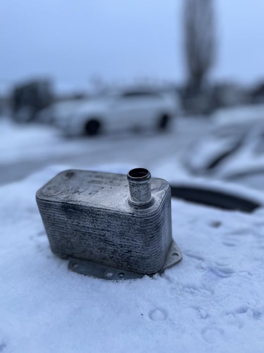 Маслоприйомник БМВ Е60 Е61 Е65 м57н Теплообмінник BMW Шрот