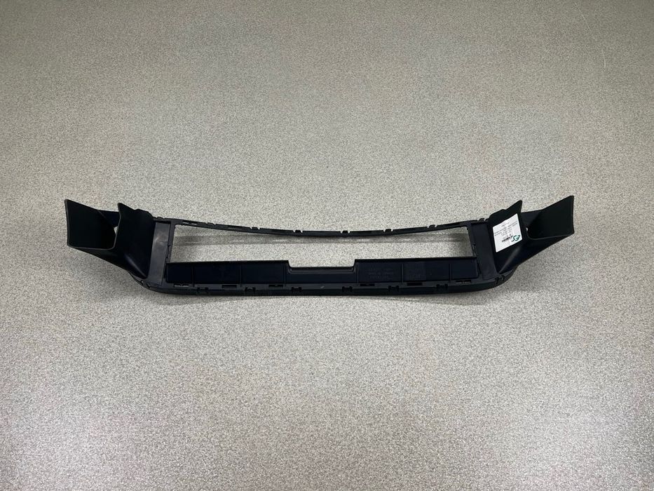 Рамка решітки переднього бампера - M Paket - BMW 5 ( F10 / F11 )