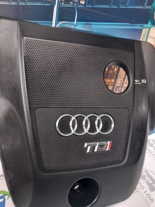 Tampa do motor Audi A3 TDI