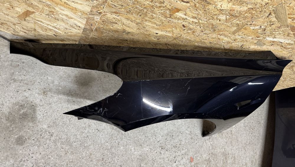 Tesla Model 3 крило ліве