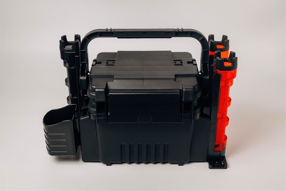 Продам ящик та тримачі до ящика Meiho