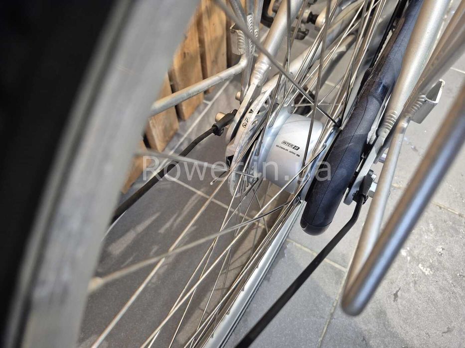 Велосипед дамка бу з Європи з планетарною втулкою Stella 28 / Inter 8