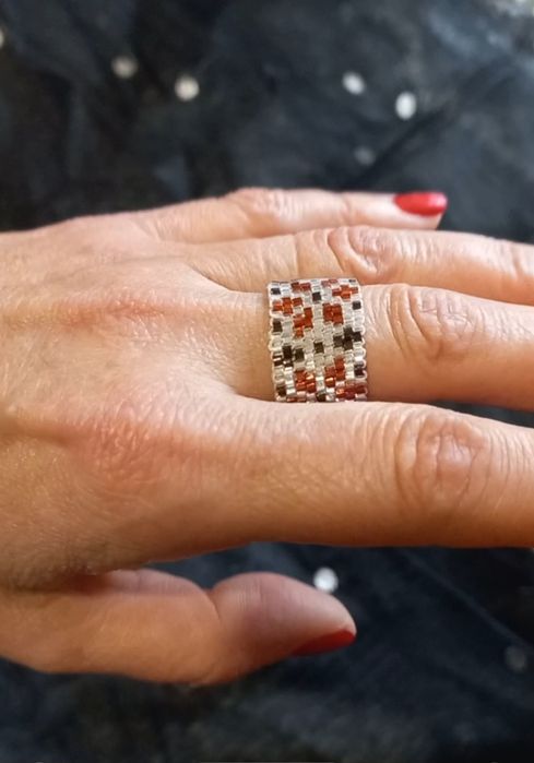 Каблучка з японського бісеру