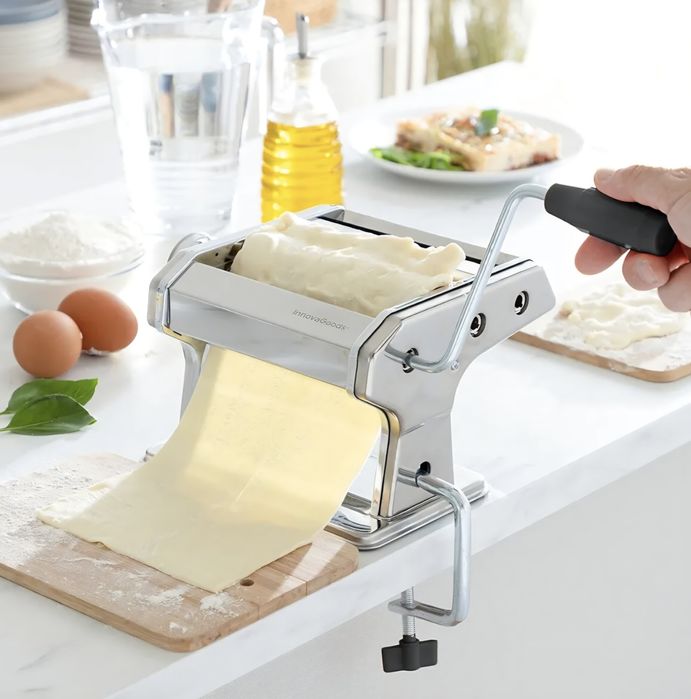 Innovagoods Maszynka Do Robienia Świeżego Makaronu Z Przepisami Frasht