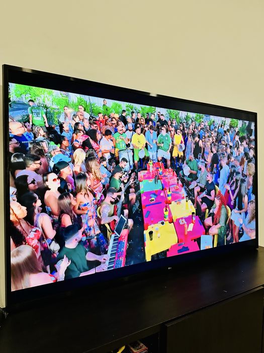 LG 70” 4K Ultra HD | IMPECÁVEL | Tela Gigante | Como Nova