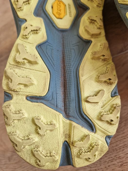 Hoka Speedgoat 6