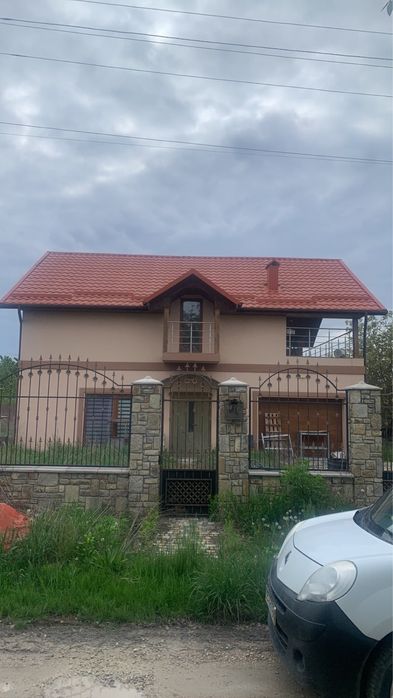 Здам будинок з гаражом та ділянкою в тихому місці