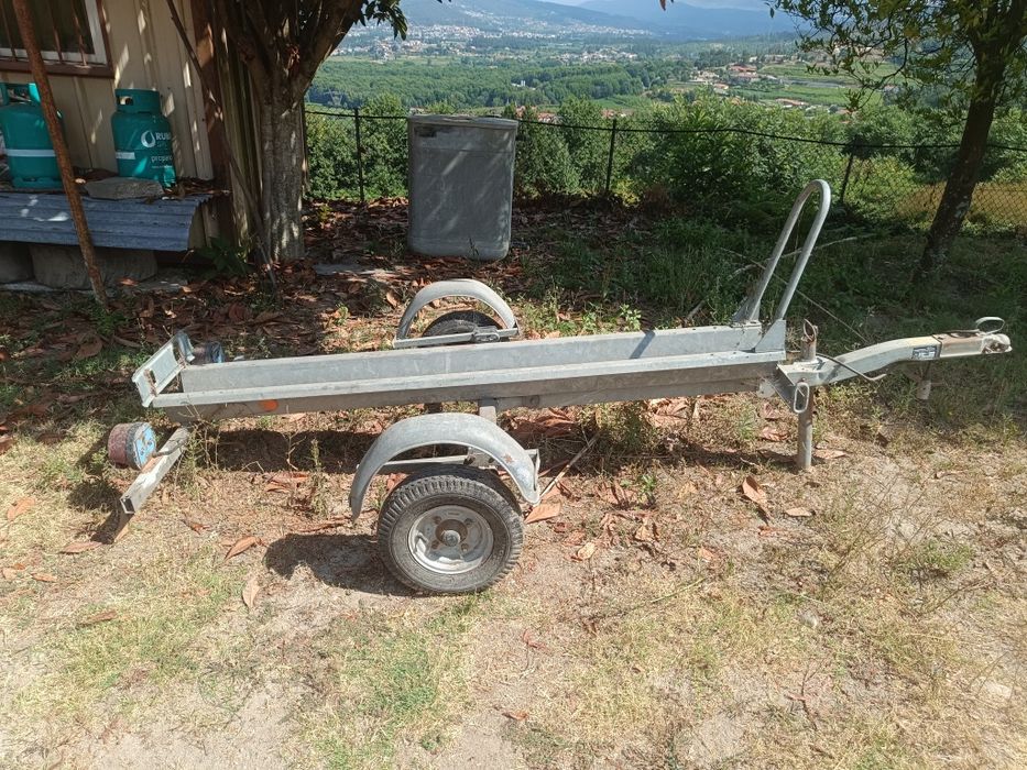 Reboque de motas