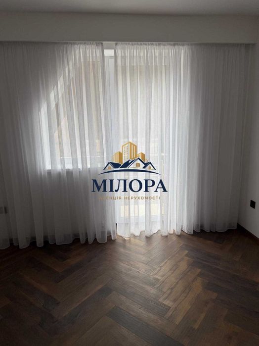 Продаж / Квартира / Вакарова, Поляна
