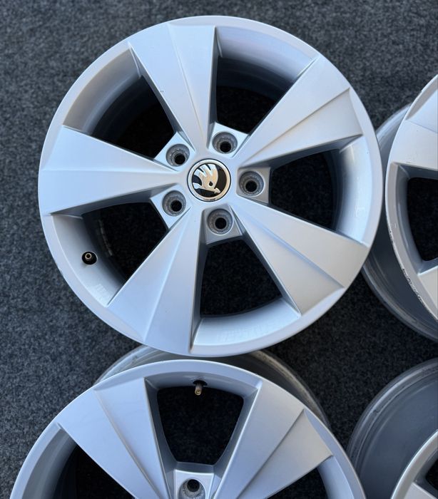 Диски R16 5/112 skoda Octavia A7 A8 Superb Karoq VW Golf  Passat Seat