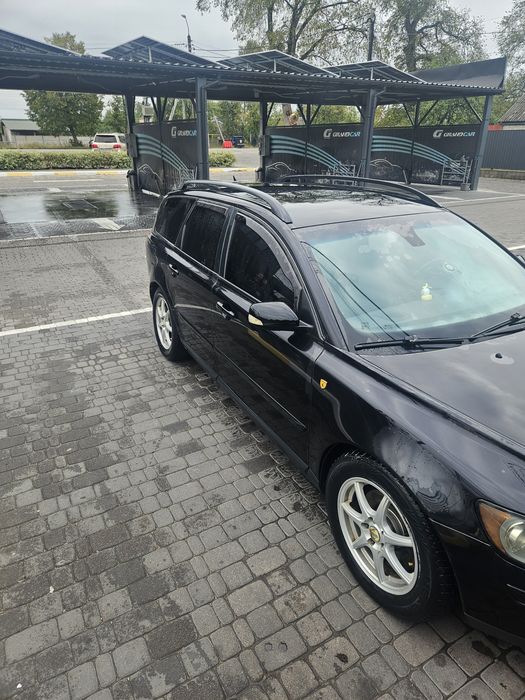 продам volvo v50 2.0