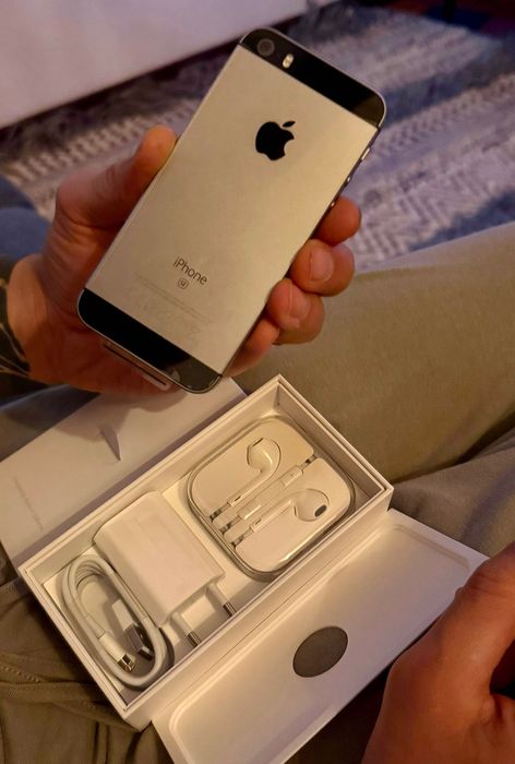 iPhone SE 2016 64GB