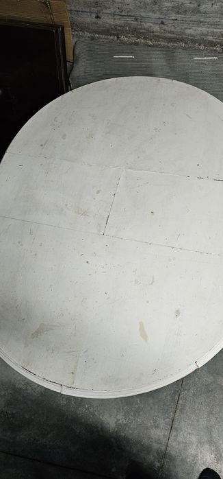 Mesa de madeira antiga