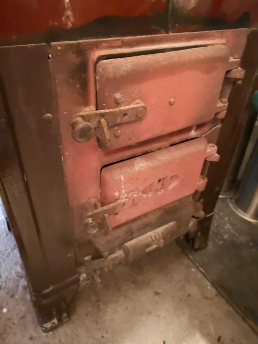 piec kaflowy zabytek stan idealny