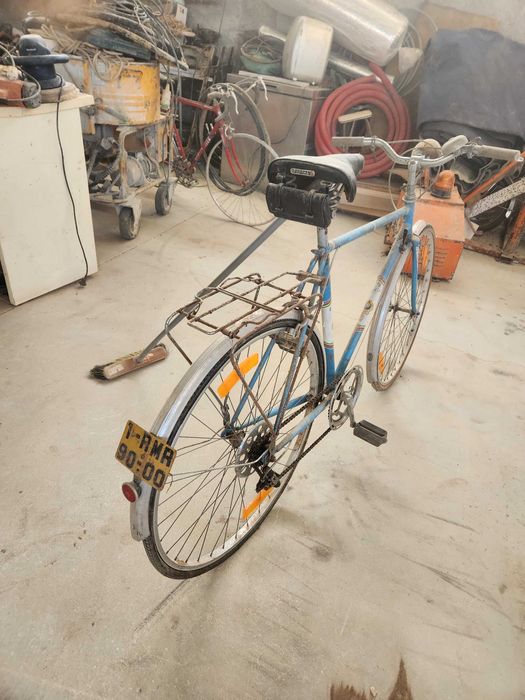 Bicicleta pasteleira.