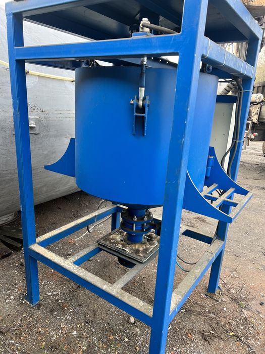 Продам веса бункерные промышленные