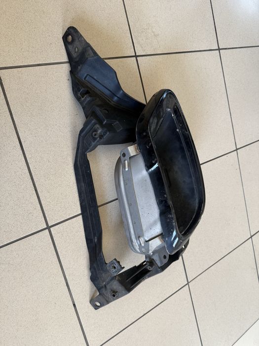 Насадка вихлопа права М G05