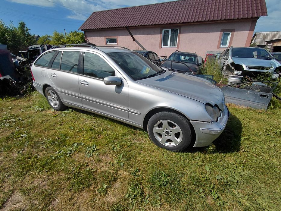 Мерс w203  c 220 дизель