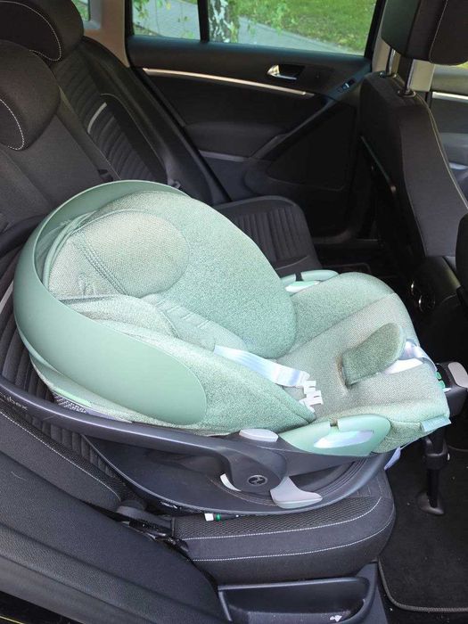 Автокрісло Cybex Cloud T i-Size Plus Leaf Green + База Base T (Комплект)