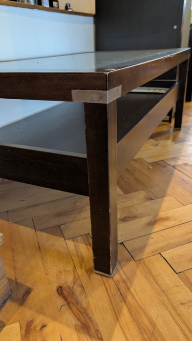 Stolik kawowy z szklanym blatem