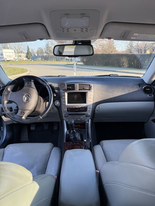 Lexus IS 220d z 2008 roku w wersji Prestige