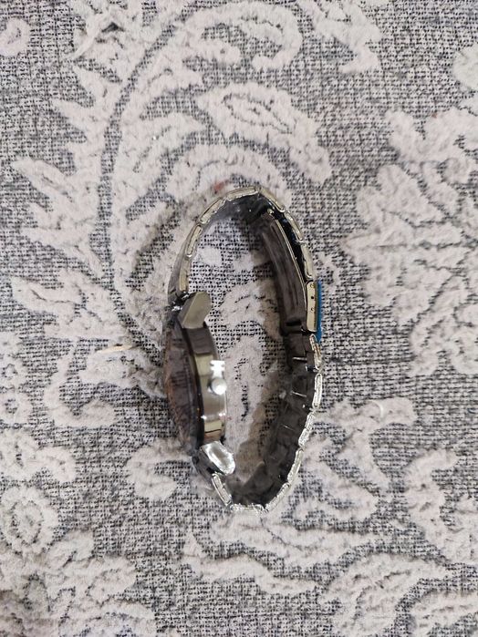 Годинник наручний, кварцевий