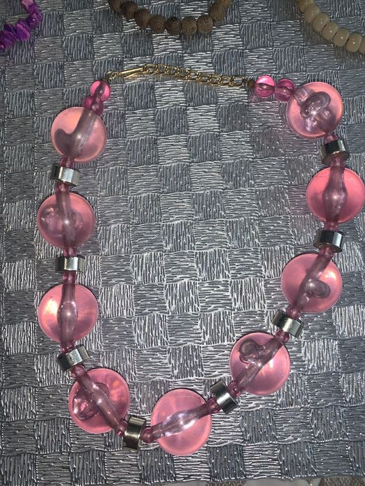 Лот біжутеріі ,дуже практична і гарна