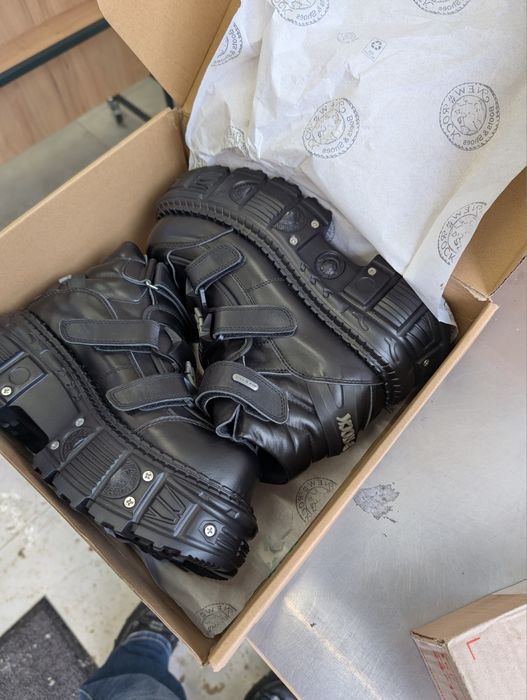 New rock m-wall 44 size