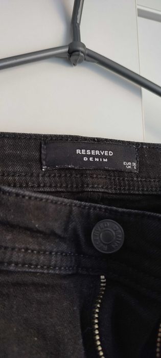 Jeansy czarne Reserved 36