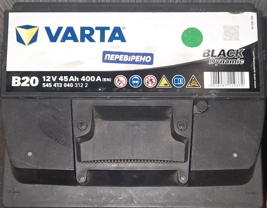 Продам автомобильный аккумулятор VARTA 12V 45Ah