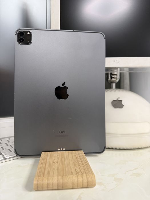 iPad Pro 11 2020 256Gb Space WiFi+LTE хороший стан, 90%+ рідний АКБ!