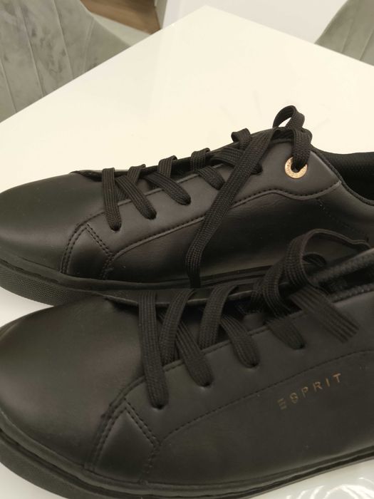 Nowe buty Esprit rozm 44