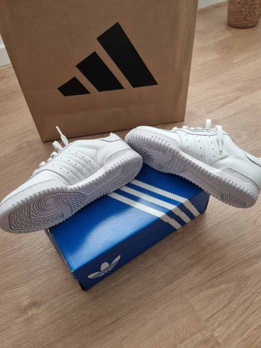 Adidas Powerphase/Calabasas