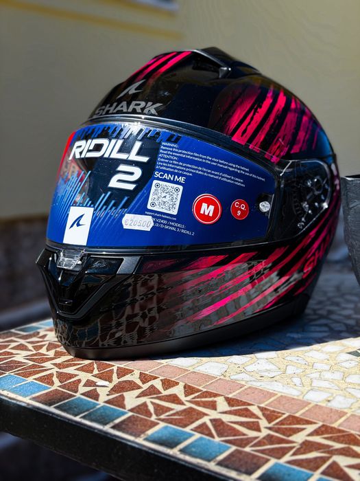 Vendo capacete Shark para mulher