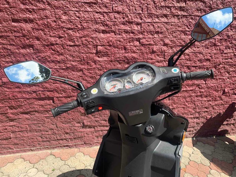 Скутер Skybike DEXX 150