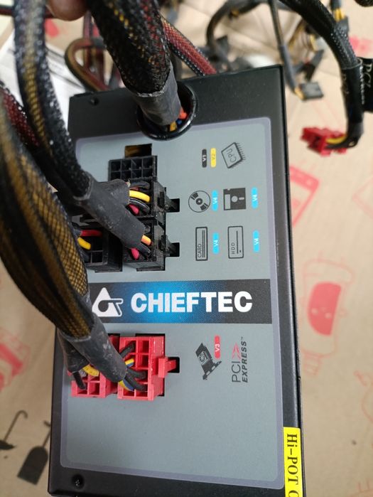 БП  модульный 650 Вт: Chieftec cft-650-14cs