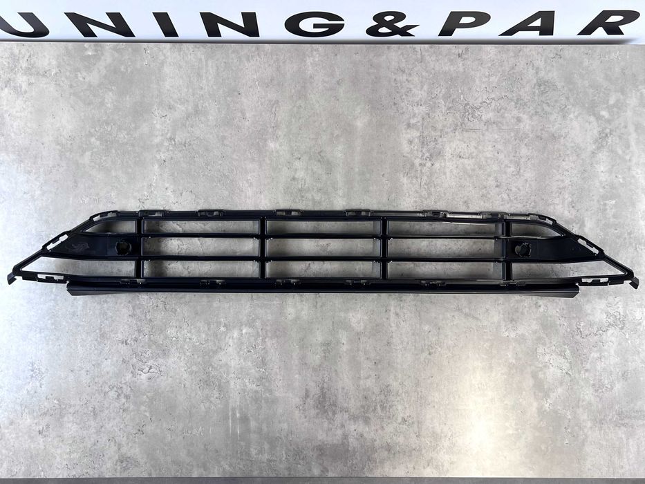 Решітка в бампер ( нижня ) - Volvo XC90 II - 31663497