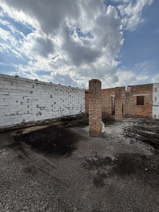 Продам комерційне приміщення в Городищі