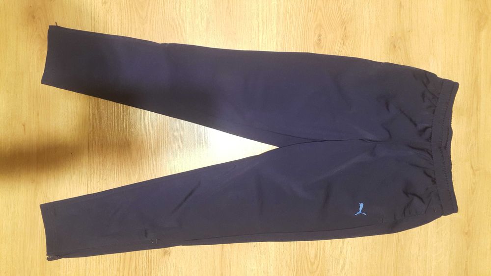 Spodnie dresowe  Puma rozm.152