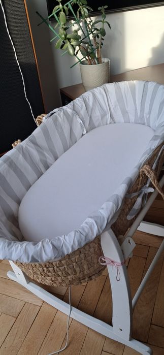 Kosz Mojżesza (kołyska) + stelaż+ akcesoria