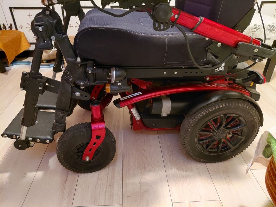 Wózek inwalidzki akumulatorowy VERMEIREN
