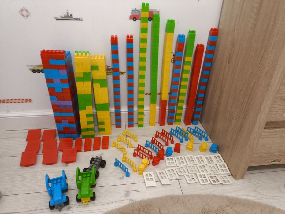 Klocki plastikowe 419 elementów