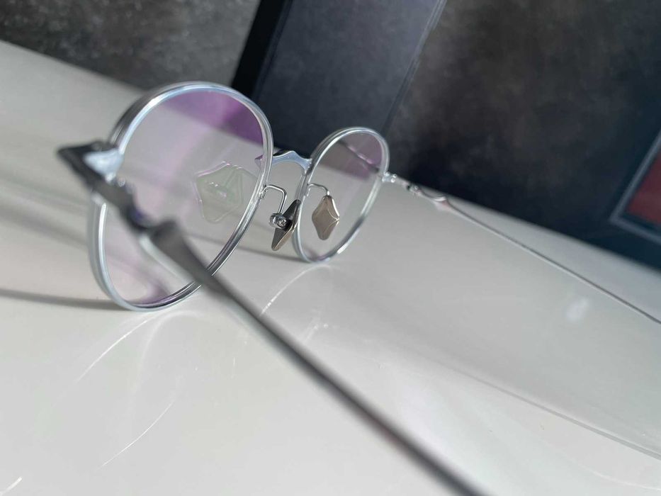 Okulary tytanowe, oprawki, zerówki